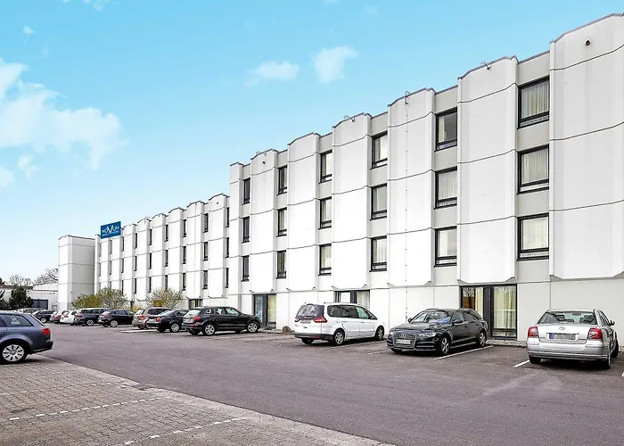 Hotel Select Nord 4*