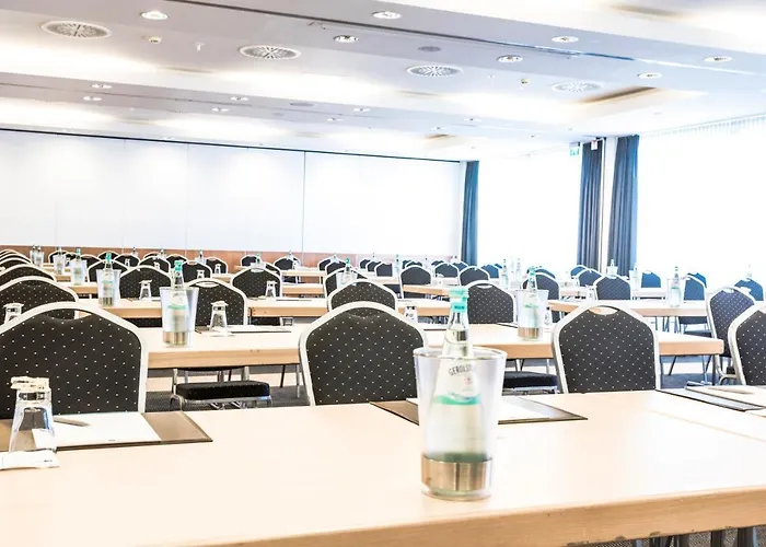 Select Nord 4* Hamburg